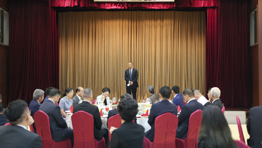民革中央宴請參加紀念抗戰(zhàn)勝利80周年活動的部分臺港澳及海外代表人士